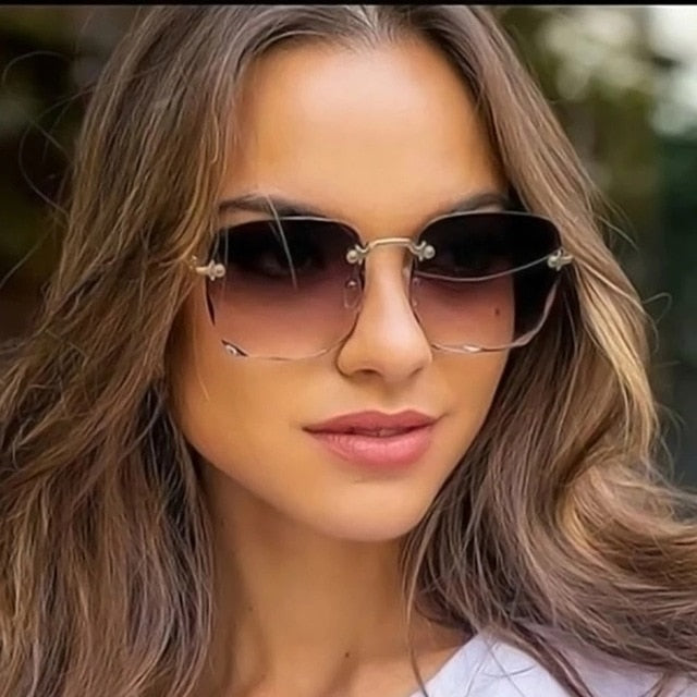 Ochelari de soare superbi eleganți pentru femei
