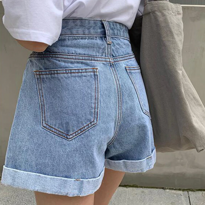 Pantaloni scurți denim pentru femei