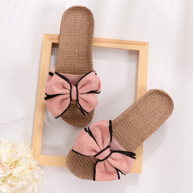 Papuci de vară elegante pentru femei