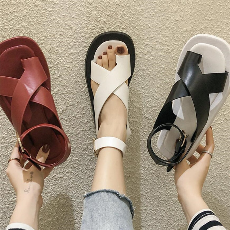 Sandale de vară la modă