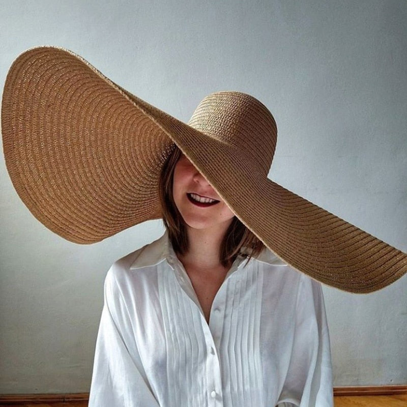 Pălărie super mare elegantă pentru femei