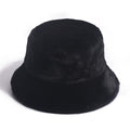 Pălărie pufoasă pentru femei